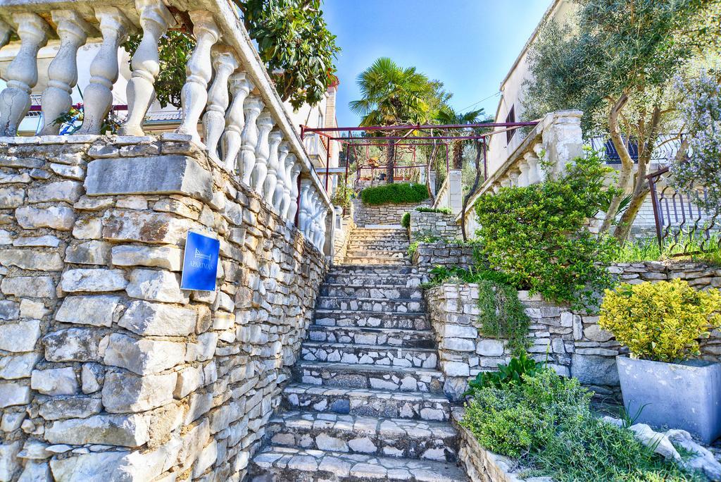 Apartments Plominska 938 Rabac Exterior photo